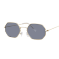 Miniatyrbild 3 av 4: Fashionable Women's Sunglasses