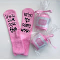 Miniatyrbild 4 av 4: 1 Pair Funny Pink Thicken Women Socks Letter Printed with' If You Can Read This,bring Me Some Wine' Soft Comfortable Warmer