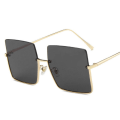 Miniatyrbild 2 av 4: Women's Fashion Oversized Square Sunglasses