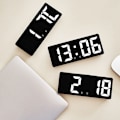 Miniatyrbild 4 av 4: Lighting Number Clock Night Light Alarm Clock LED Digital Electronic Clock.Large