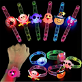 Miniatyrbillede 1 af 2: 12 stk. Halloween Festpose Fyld Led Lysende Blinkende Armbånd 12PCS
