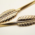 Miniatyrbild 4 av 5: Damernas Tunna Midjebälte i Metallblad för Klänning Kavaj Gold