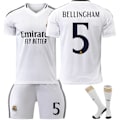 Miniatyrbillede 1 af 2: 2425 Real Madrid Fodboldtrøje Nr. 7 Vinicius 5 Bellingham Nr. 9 Mbappe og andre fodboldtrøjesæt til voksne og børn No.5 BELLINGHAM 26