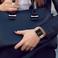 Miniatyrbild 2 av 3: Tech-Protect Milaneseband Apple Watch 4/5/6/7/8/9/10/SE (38/40/41mm) Guld Gul