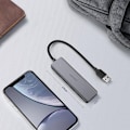 Miniatyrbild 1 av 11: Ugreen USB HUB - 4x USB 3.2 Gen 1 med Mikro-USB-Strömport - Grå