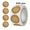 500 stycken 2,5 cm bruna självhäftande etiketter med 3 rader text