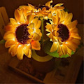 Miniatyrbild 5 av 5: B Uppladdningsbar Solros LED Simulerings Nattlampa Bordslampa Simuleringsblommor Dekorativ Skrivbordslampa