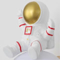Miniatyrbilde 3 av 5: Astronaut Vegglampe 3D-print Lampeskjerm LED Vegglampe Soverom Nattbord Barnerom Vegglampe Astronaut A