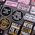 Miniatyrbild 1 av 5: 4 st Broderade Märken med Slogan Stryk På Kläder Jacka Märken