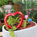 Miniatyrbillede 2 af 5: Hjertebuepæl Harpiks Buepæl med Hjerteformede Balloner Plantekasse Dekorationspæl til Blomsterpotter Blomsterbede Bonsai Dekoration