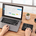 Miniatyrbild 4 av 5: 35 Tangenter Numerisk Knappsats Multifunktionell Uppladdningsbar Tyst Ergonomisk Halkskydd Bekväm Skrivning Extern 2.4GHz Trådlös Mini Numerisk Tangentbord Digital