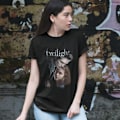 Miniatyrbilde 3 av 3: Twilight T-skjorte Ed og Bella Voksen Kortermet T-skjorter Twilight Filmer Grafiske T-skjorter Svart Black S