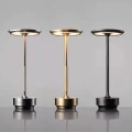 Miniatyrbilde 1 av 4: Trådløs bordlampe - Dimbar, vanntett metall, USB-oppladbar - 1 stk - WELLNGS silver