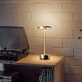 Pikkukuva 3 / 7: Langaton pöytälamppu Himmennettävä vedenkestävä metalli USB-ladattava pöytälamppu (kulta)