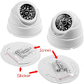 Miniatyrbild 2 av 5: 2 St. Attrapp Övervakningskamera CCTV Dome Kamera Med LED Blinkande Realistisk Imitation för Hemsäkerhet, Vit