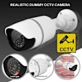 Miniatyrbilde 2 av 5: Falskt CCTV-kamera, falskt kuleformet sikkerhetskamera med blinkende LED, vanntett for innendørs eller utendørs bruk, profesjonelt svart og hvitt hus
