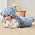 Pikkukuva 5 / 5: Vauvan hupullinen peitto, Teddykarhu vauvan kapalointiliina, rattaiden vastaanottopeitto, fleece-makuupussi, säkki, vauvanvaatteet pojille ja tytöille Blue