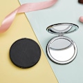Miniatyrbillede 2 af 5: Makeup Spejl, Rundt foldbart spejl 6,7 CM, Dobbeltsidet Makeup Spejl (Den ene side forstørret, den anden side normal) PU Lommespejl
