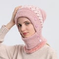 Pikkukuva 2 / 5: Hattu- ja huivisetti, Talvihattusetti, Naisten huivi- ja hattusetti, Naisten huivi, Hattu- ja maskisetti, Joululahja Pink