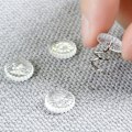 Miniatyrbilde 3 av 5: 100 stk Gjennomsiktige Plast Hodeskruer for Polstring og Faste Tepper Sofagrupper Klare Hoder Twist Pins Trekk Sengetepper