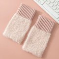 Miniatyrbillede 1 af 4: 1 Par Kvinder Piger Elastisk Plys Handsker Halv Finger Vanter Mink Pels Hold Varme Blød Mode Vinter Handsker pink