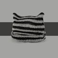 Miniatyrbillede 2 af 5: Katte Beanie Hæklet Hatte med Ører Strikket Stribet Vinter Varmt Elastisk Kasket, Sort og Grå Black and Grey