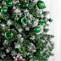 Miniatyrbilde 5 av 5: Grønne 36-delte knusesikre julekulepynt - De perfekte glitterkulene, juletrepynt, juledekorasjoner. green