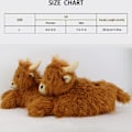 Miniatyrbild 5 av 10: Highland Cattle Tofflor, Fluffiga Skotska Highland Cow Tofflor Plysch