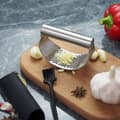 Håndpresset hvidløgspresse i rustfrit stål, sæt med hvidløgspresse til ingefær