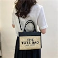 Miniatyrbild 4 av 4: Stor kapacitet vävd väska handväska crossbody väska Halmvävning vit tote väska Straw weaving white