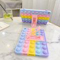 Miniatyrbillede 5 af 7: Push Pop Fidget Legetøj Etui til iPad 2019/2020 10.2\" Silikone Stødsikkert Tablet Cover med Foldbart Stativ og Snøre (iPad 2019/2020 10.2\") ipad2019/2020/2021 10.2"