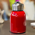 Miniatyrbild 1 av 4: Mini 304 rostfritt stål termos uppgraderad version 300ml liten vakuumisolerad vattenflaska läckagesäker juice mjölk te vakuum kallt och varmt vatten kaffe red