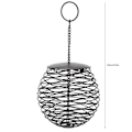 Miniatyrbilde 6 av 8: Fuglemater i kuleform for utendørs, metall, hengende, vindtett for hager