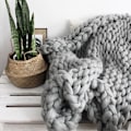 Miniatyrbild 6 av 8: Elegant Sofföverdrag, Hudvänlig Chunky Pläd, Handgjord för Hållbarhet och Mjukhet, Merinoull Säkerställer Naturlig Elasticitet