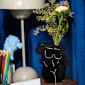 Miniatyrbild 8 av 8: Akrylblomvas Versatil Snygg Lätt Dekorativ Modern Kroppsformad Blomvas För Vardagsrum Sovrum Kvinnor
