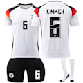Miniatyrbillede 1 af 2: 2024 UEFA EM Nr. 6 KIMMICH Børn Fodboldtrøje Sæt Hjem Sort Home Black M