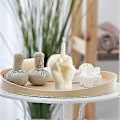 Miniatyrbild 4 av 5: Kreativa Doftljus Formade Som Ett Gestikulerande Långfinger white
