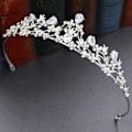 Miniatyrbilde 3 av 5: #Hvit krone, krystallblomsterpynt#
