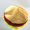 Miniatyrbillede 3 af 5: Hamburgerhat til voksne, sød, sjov, realistisk, komfortabel, strækbar, kostumetilbehør, blød, mænd, kvinder, fastfood-hamburgerhue til gave
