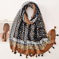 Miniatyrbilde 2 av 5: Boho-sjal for kvinner - lett, blomstermønstret sjal, trendy