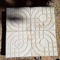 Pikkukuva 5 / 5: DIY Betonitiilimuotti Puutarhalaattojen, Nurmikon, Päällysteen, Ajotien ja Tien Tekemiseen, 25*25*4cm Fontainebleau Valkoinen