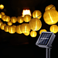 Miniatyrbild 2 av 5: Solcellsdrivna LED-ljusslingor för utomhusbruk, 6,5 m, 30 st nylon-LED-lampor