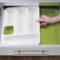 Miniatyrbillede 3 af 5: Udtrækkelig bestikbakke i plast til skuffe, holder til opbevaring og organisering af skeer, toiletartikler til hjem og køkken, soveværelse og badeværelse, multifunktionel