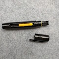 Miniatyrbillede 1 af 4: Pen-formet dobbelthovedet udtrækkelig og justerbar knaprensebørste mini håndholdt bærbar magisk børste rengørings- og støvbørste
