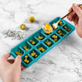 Miniatyrbild 5 av 5: Isformar i plast för isbitar per form med lättsläppt design