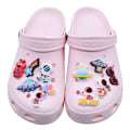 Miniatyrbilde 2 av 5: For Crocs: 50 stk Tilfeldige PVC Sko-Smykker for Sko