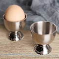 Miniatyrbilde 3 av 4: Eggeglass Sett For Harde Myke Kokte Egg Rustfritt Stål Eggebrett Holder Kjøkkenverktøy - 4 stk