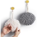 Miniatyrbild 2 av 5: (Vit, Grå) Set med 2 Chenille Handdukar Innehåller Inte Handduk