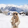 Miniatyrbilde 4 av 5: Vinterhette Lue Skjerf Hansker Sett, 3 i 1 Varm Plysj Korallfleece