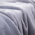 Miniatyrbillede 5 af 5: Flannel Tæppe med Pompom Nap Tæppe Hyggelig Seng Tæppe Sof